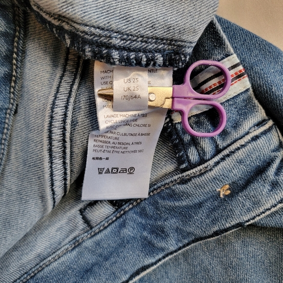 Anthropologie Pilcro Mid / High Rise Boot Cut Buttoned Slit Flare Jeans sz 25 - Picture 14 of 16